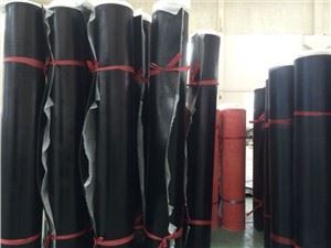 Fabrikspris FKM FPM Fluorubber / NBR EPDM PU Silicone Gummi Sheeet Membran Roll For Floring Price